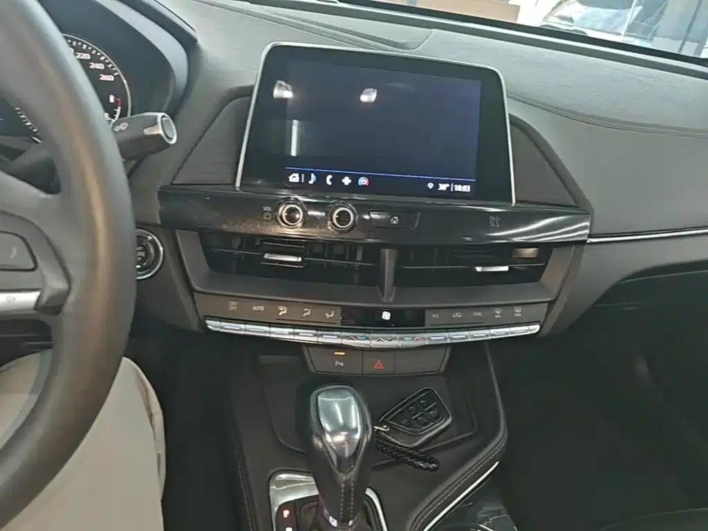 Cadillac CT4 2021 28T Fashion Edition — миниатюра 13