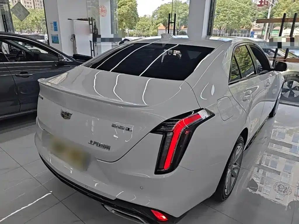 Cadillac CT4 2021 28T Fashion Edition — миниатюра 7