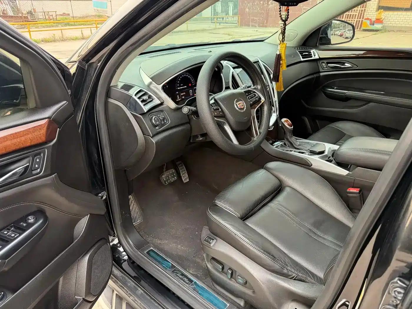 2015 Cadillac SRX 3.0L Elite — миниатюра 13
