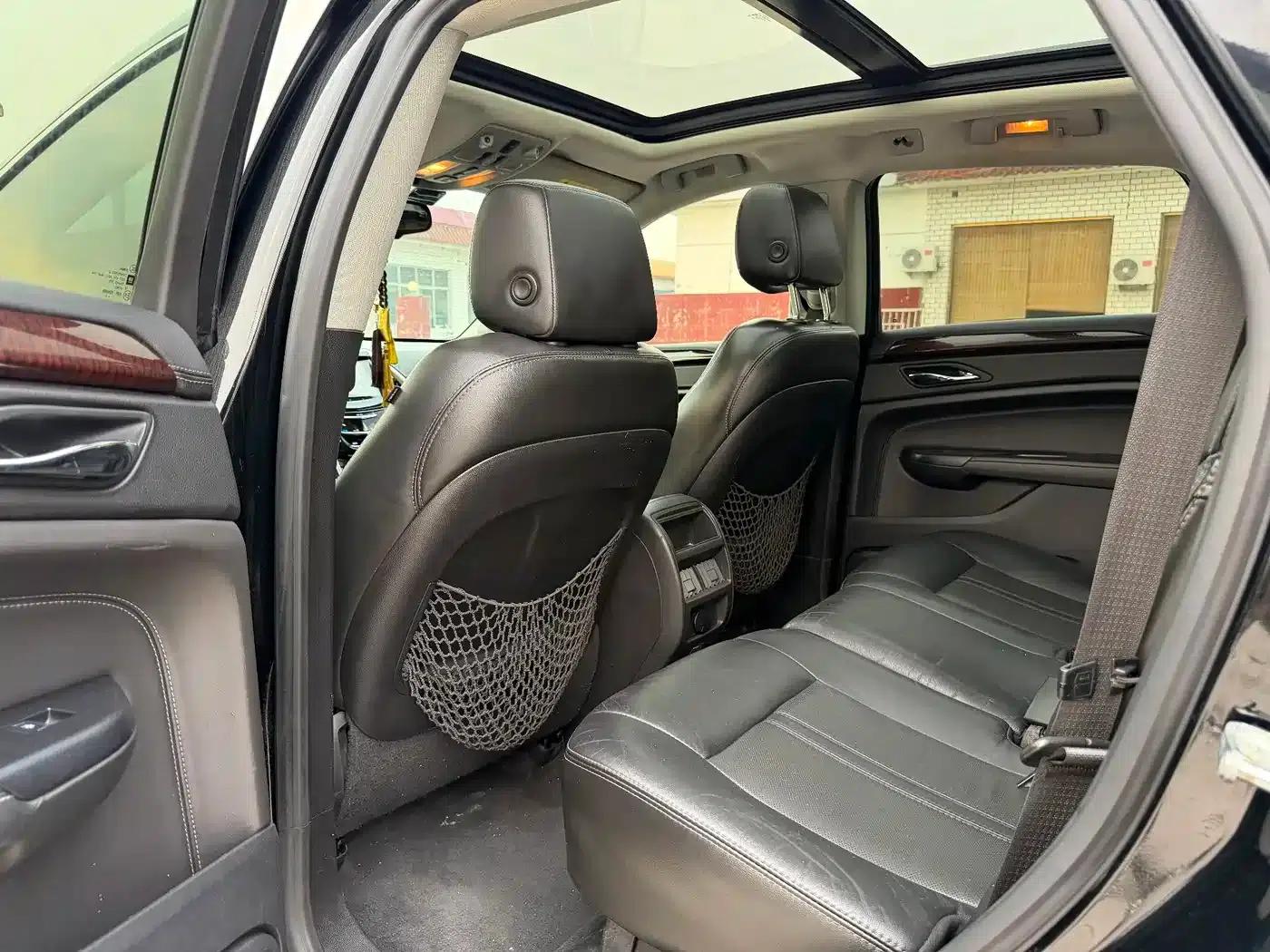 2015 Cadillac SRX 3.0L Elite — миниатюра 14