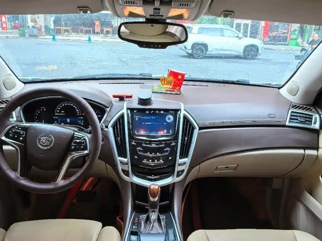2013 Cadillac SRX 3.0L Luxury — миниатюра 5