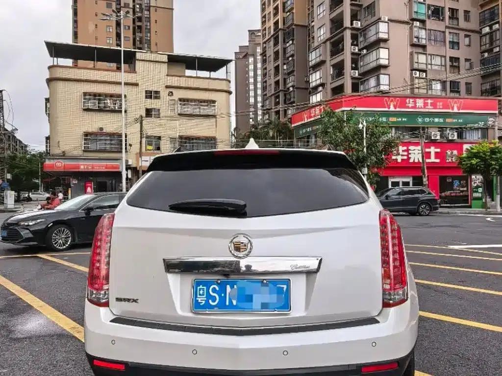 2013 Cadillac SRX 3.0L Luxury — миниатюра 9
