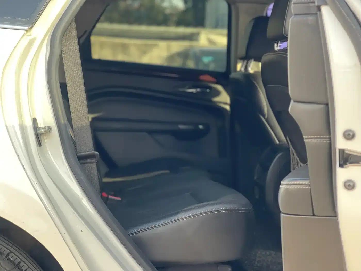 2012 Cadillac SRX 3.0L Luxury — миниатюра 12