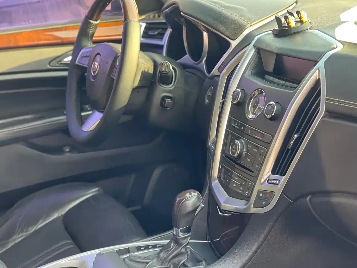 2012 Cadillac SRX 3.0L Luxury — миниатюра 10