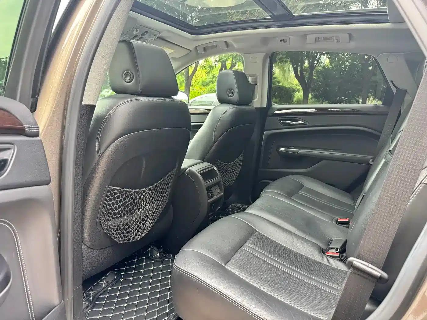 2015 Cadillac SRX 3.0L Elite — миниатюра 19