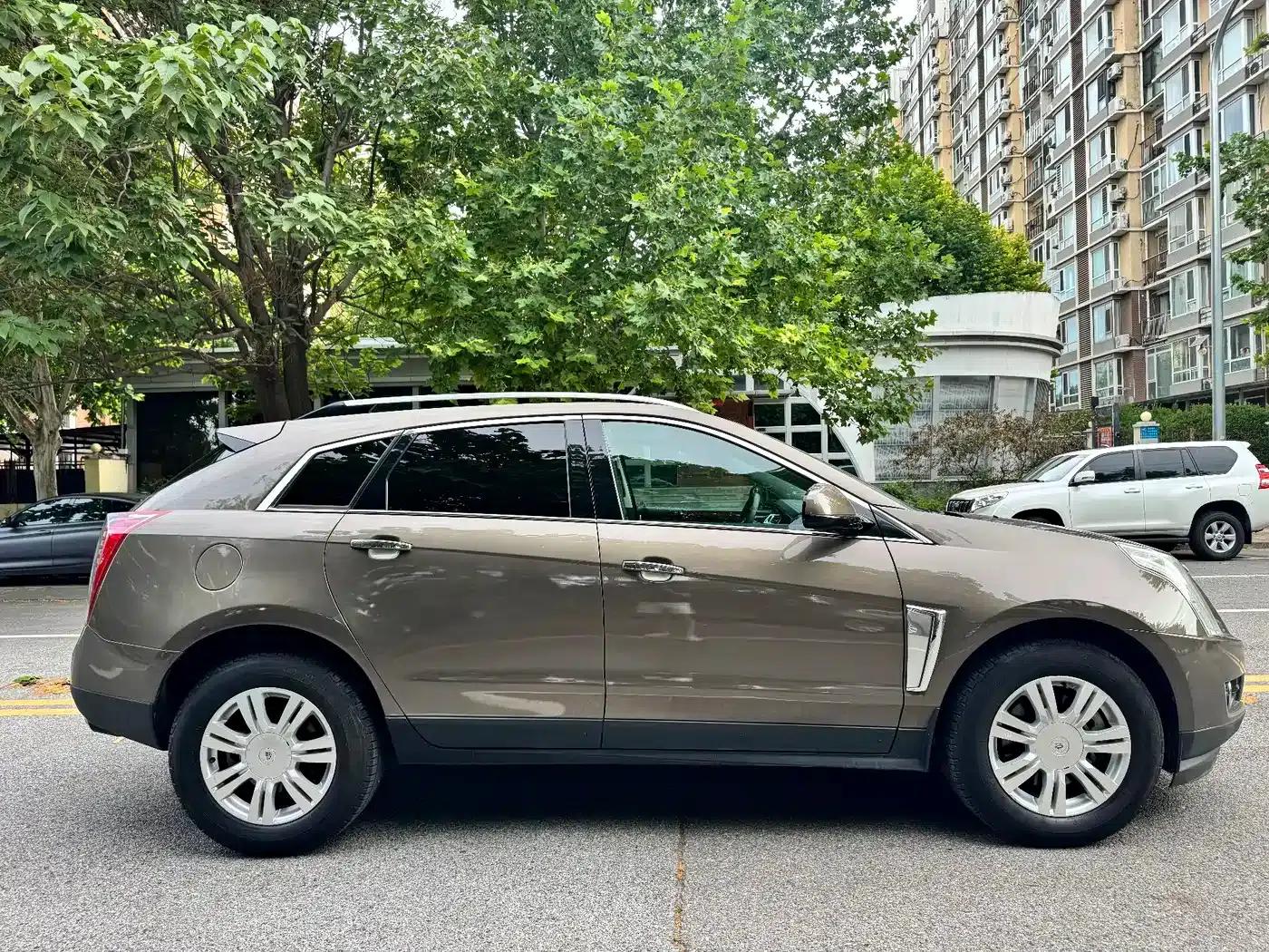2015 Cadillac SRX 3.0L Elite — миниатюра 3