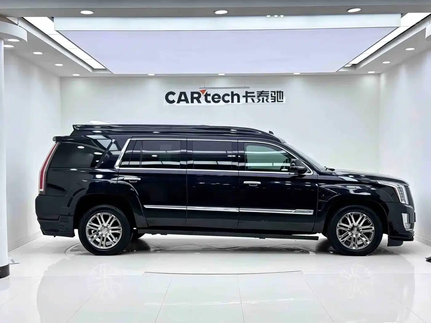 2017 Cadillac Escalade 6.2L US Spec — миниатюра 5