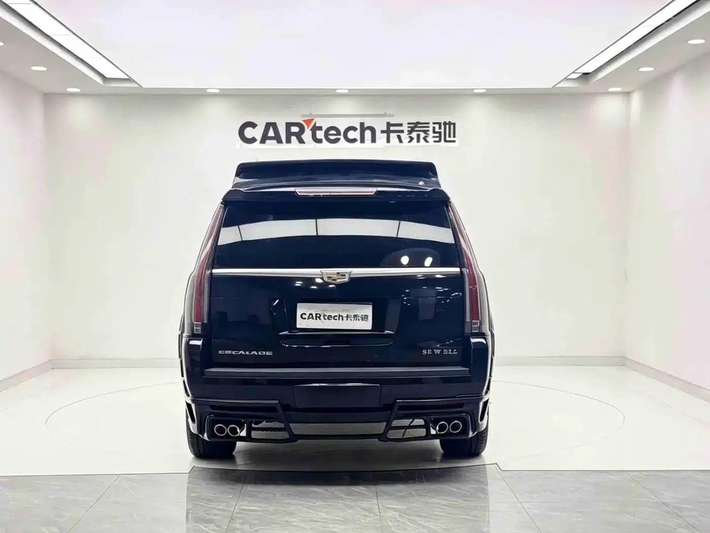 2017 Cadillac Escalade 6.2L US Spec — миниатюра 8