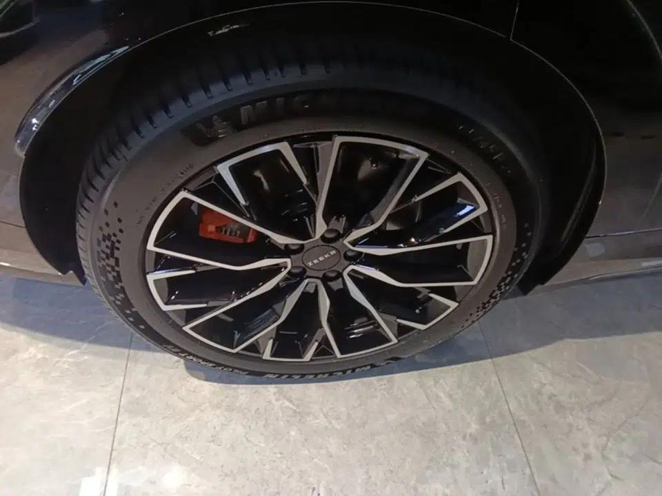 Zeekr 7X 2025 100kWh Long-Range All-Wheel Drive Intelligent Driving Version — миниатюра 11