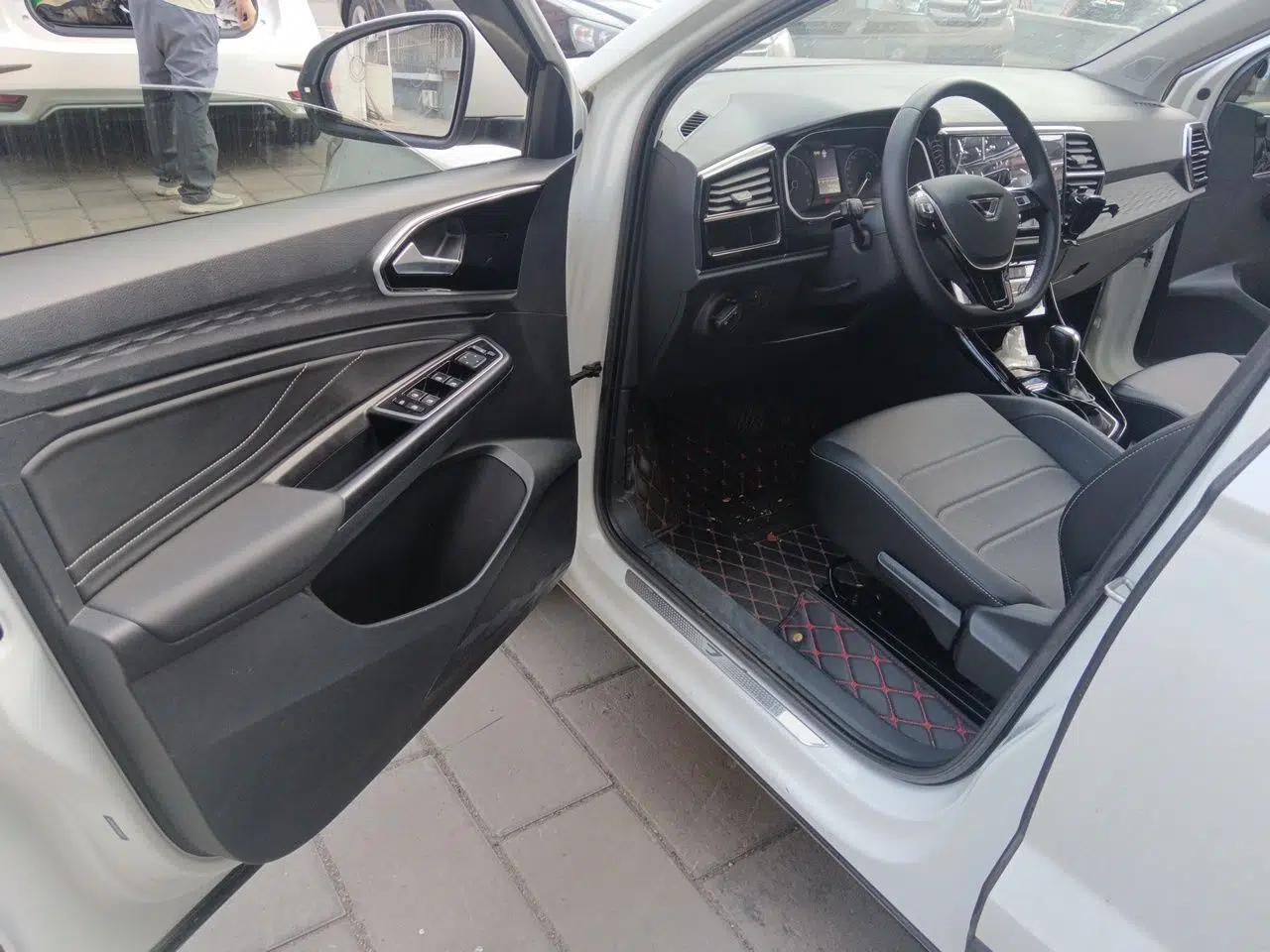 Jetta VS5 2022 280TSI Automatic Enjoyment Pro Trim — миниатюра 19