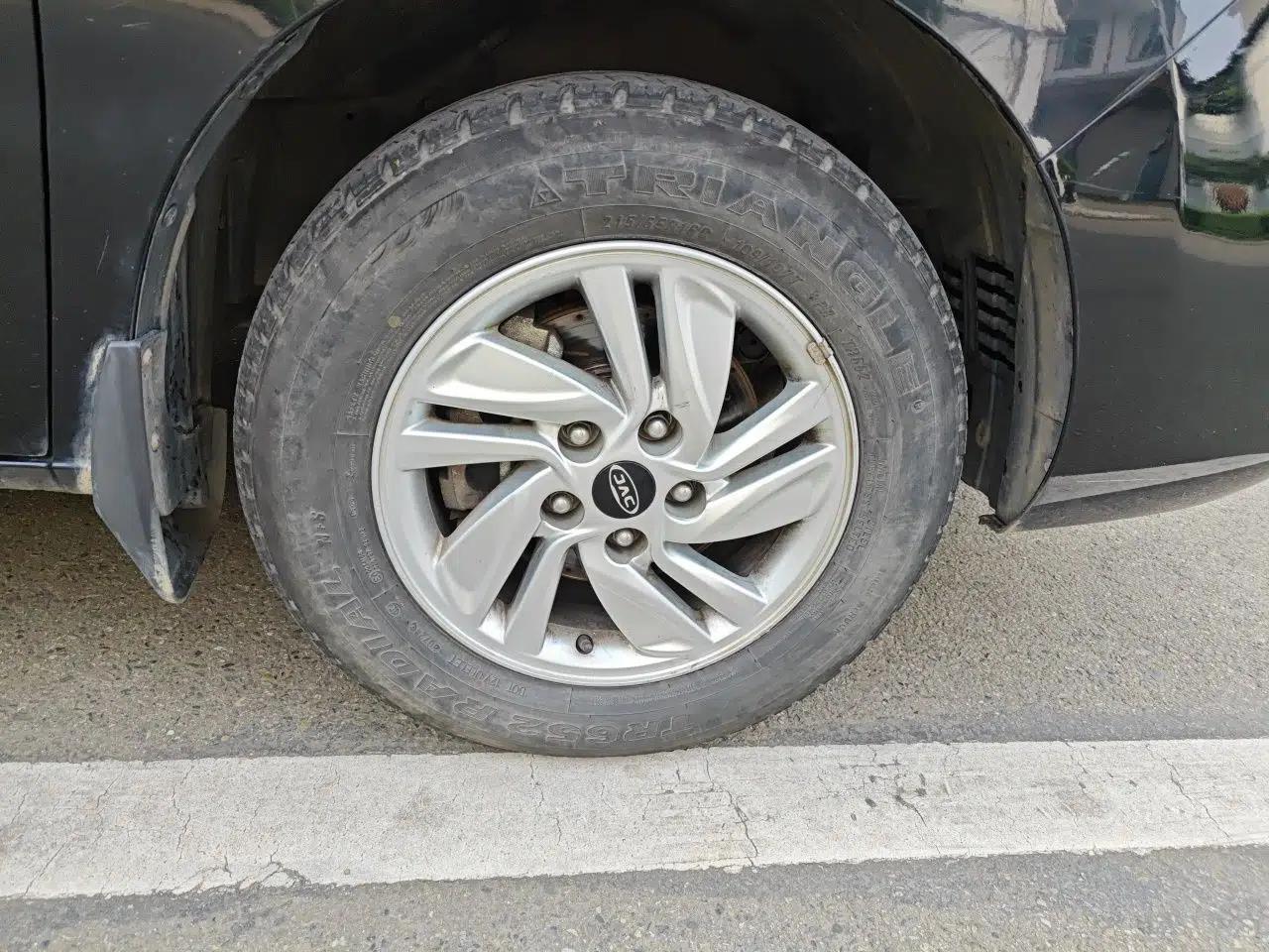 JAC Refine M4 2019 Business Series 2.0L Manual - China VI Standard — миниатюра 8