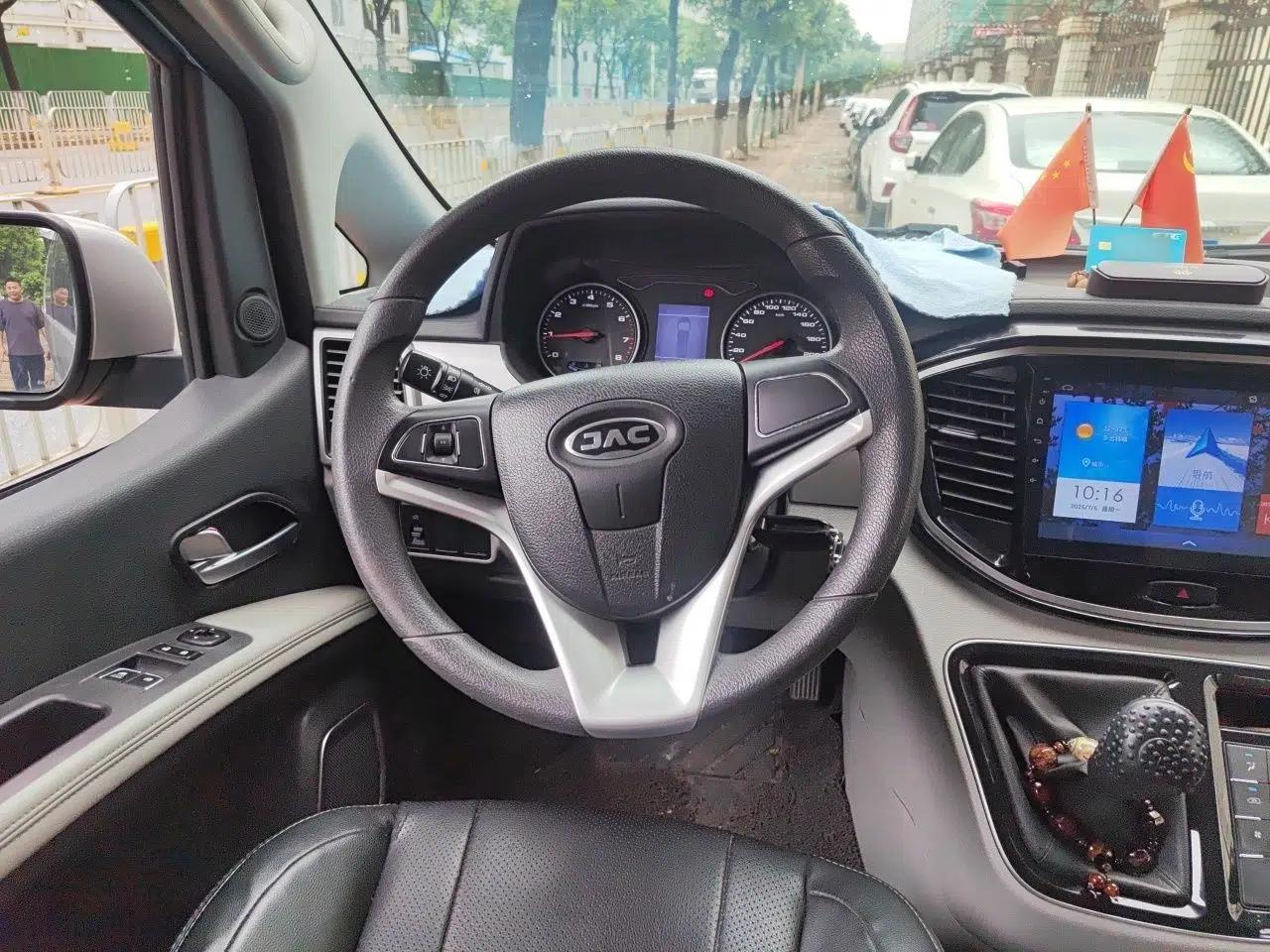 JAC Refine M4 2016 2.0L Manual Comfort Edition — миниатюра 10
