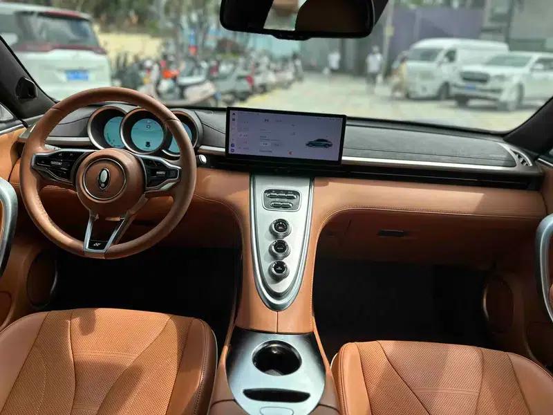 ORA Lightning Cat 2022 555km Premium Edition — миниатюра 5