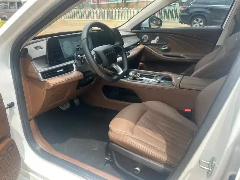 Chery Arrizo 8 2024 High-Performance Edition 2.0T DCT — миниатюра 13