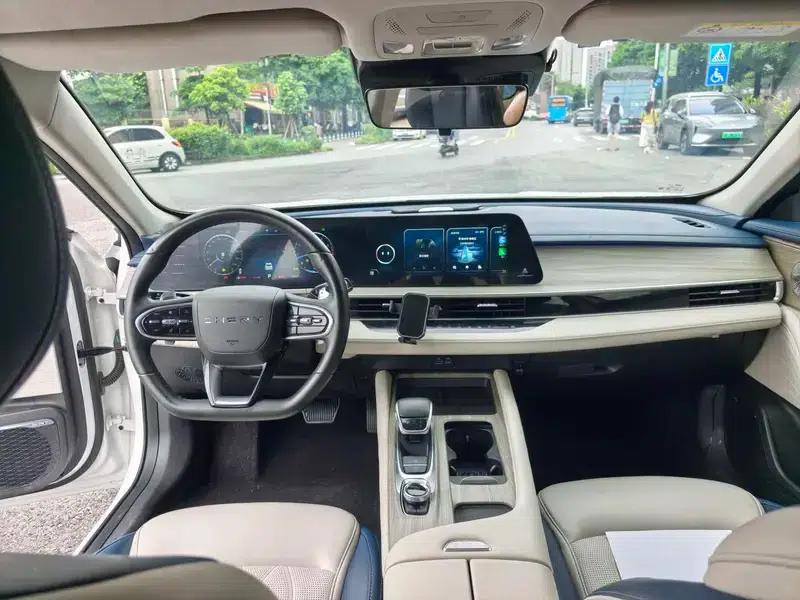 Chery Arrizo 8 2022 1.6TGDI DCT Elegance — миниатюра 8