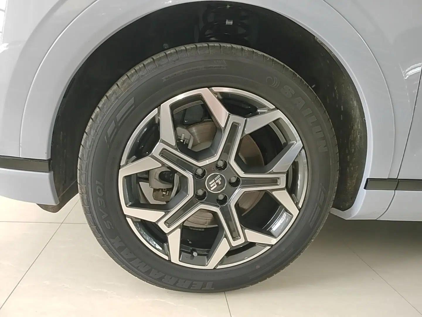 JETOUR Shanhai L7 Plus 2025 Model 121km Comfort 5-seater — миниатюра 10