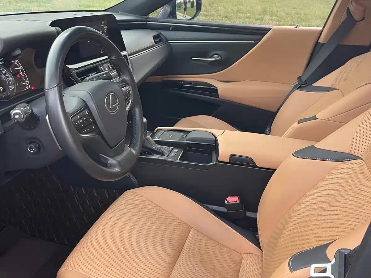 Lexus ES 2021 300h Premium Edition — миниатюра 5