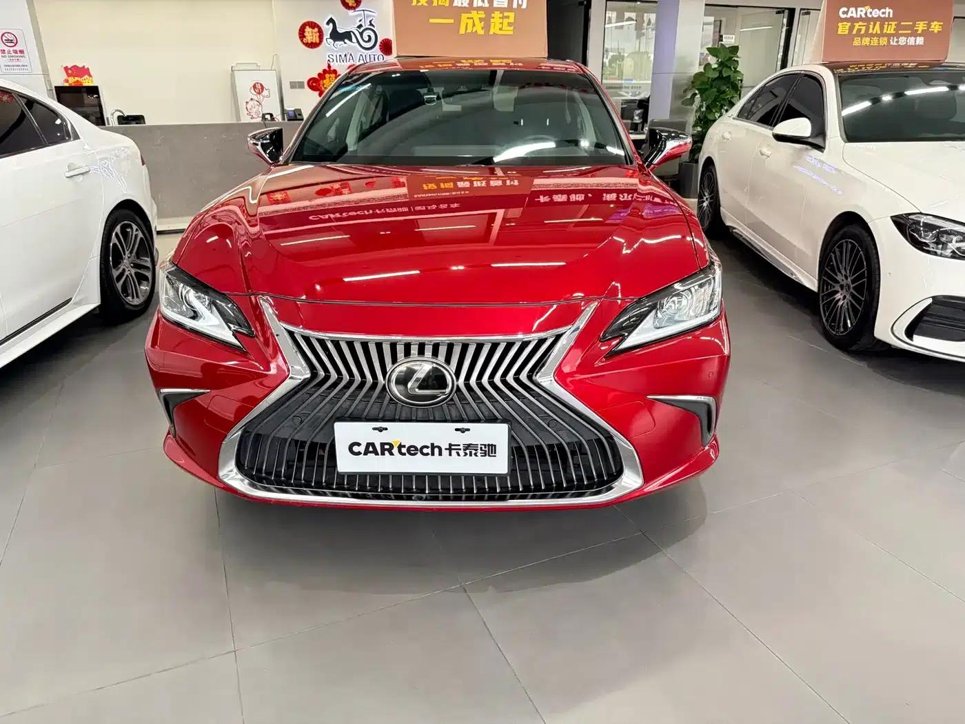 Lexus ES 2020 200 Excellence Edition — миниатюра 2