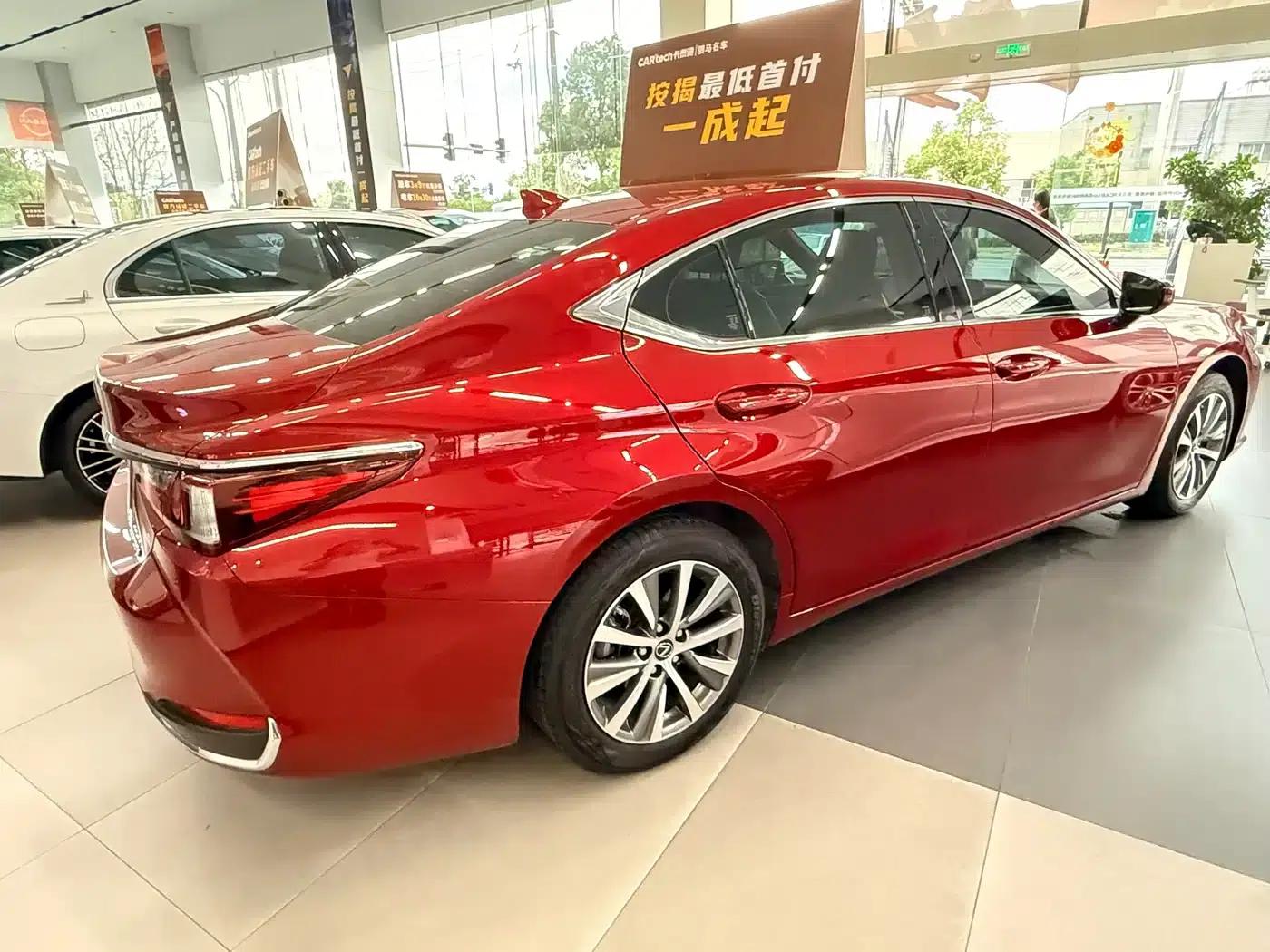 Lexus ES 2020 200 Excellence Edition — миниатюра 4