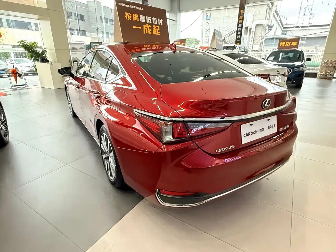 Lexus ES 2020 200 Excellence Edition — миниатюра 6