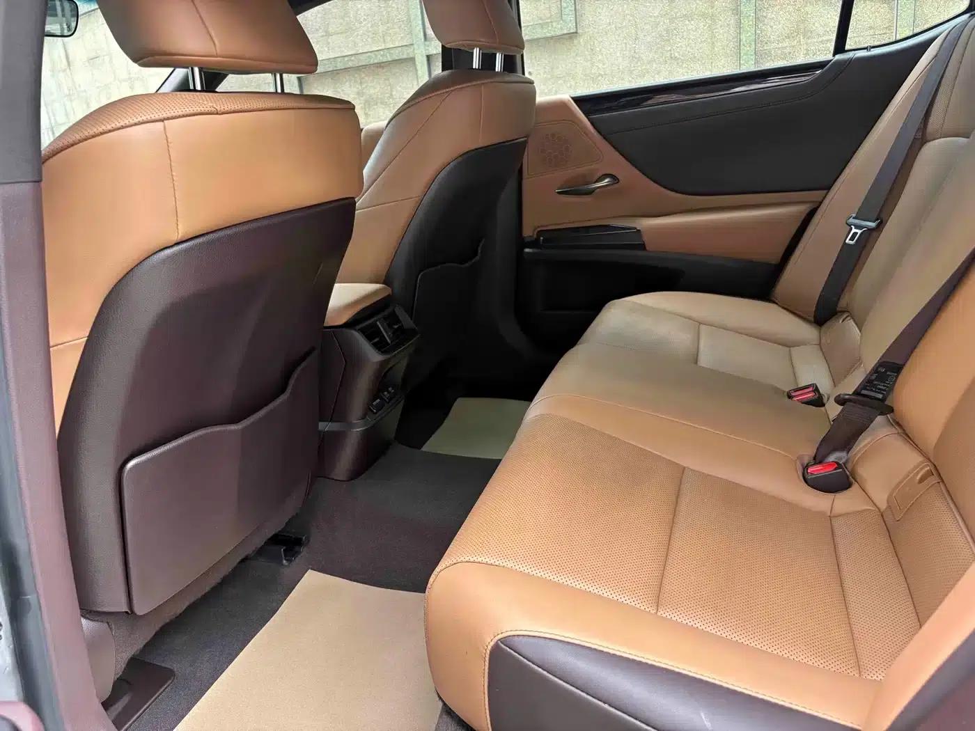Lexus ES 2020 200 Luxury Edition — миниатюра 12