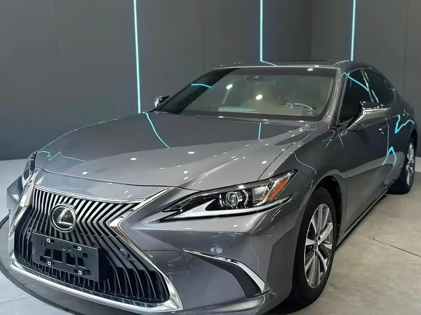 Lexus ES 2020 200 Excellence Edition — миниатюра 1