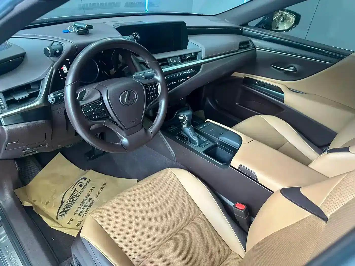 Lexus ES 2020 200 Excellence Edition — миниатюра 11