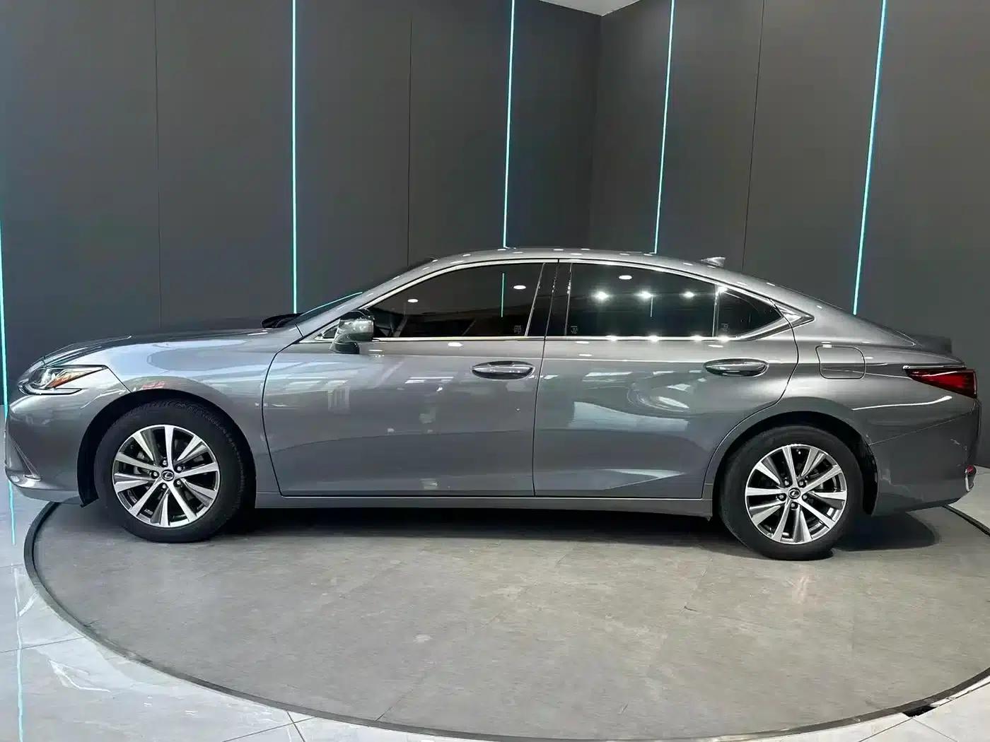 Lexus ES 2020 200 Excellence Edition — миниатюра 4