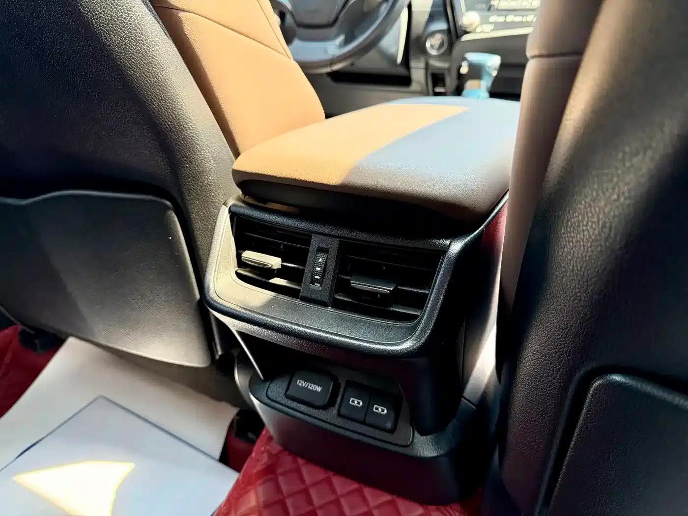 Lexus ES 2022 300h Premium Edition — миниатюра 7