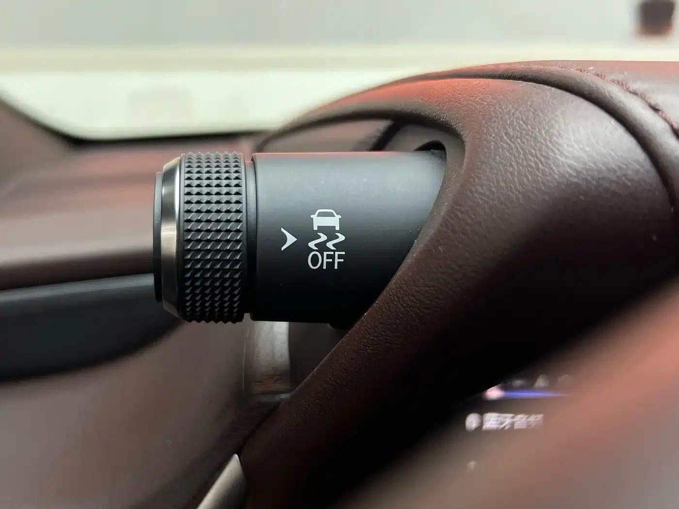 Lexus ES 2018 200 Premium Edition (China V emission standard) — миниатюра 22