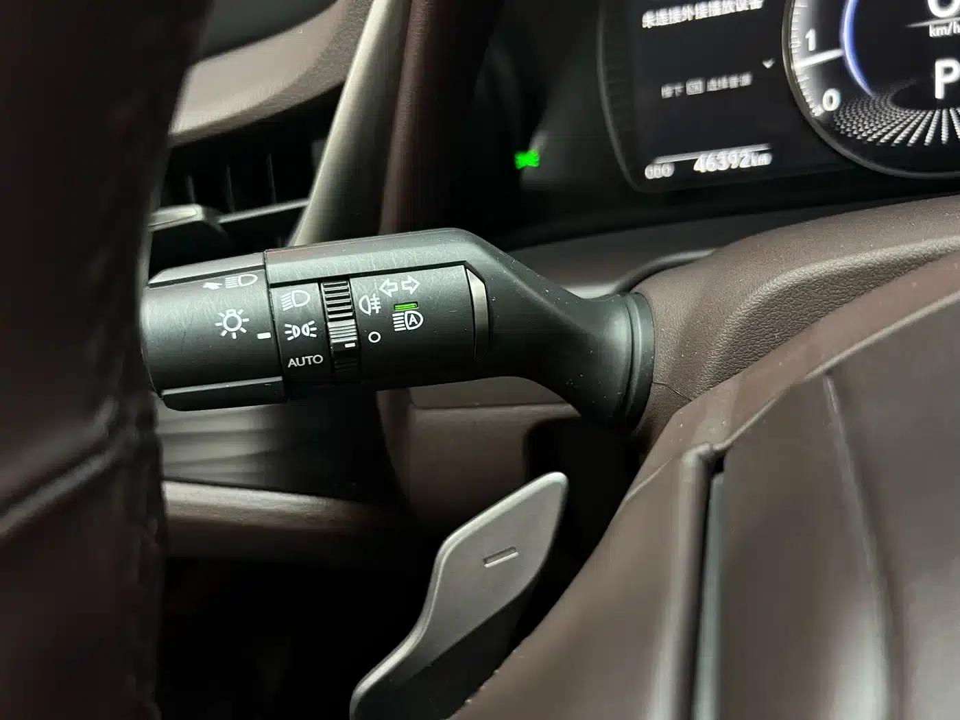 Lexus ES 2018 200 Premium Edition (China V emission standard) — миниатюра 24