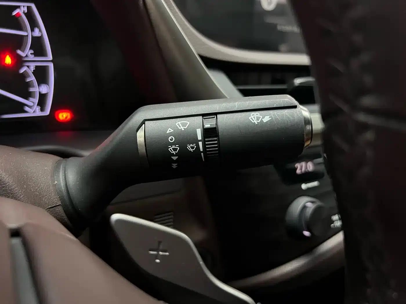 Lexus ES 2018 200 Premium Edition (China V emission standard) — миниатюра 25
