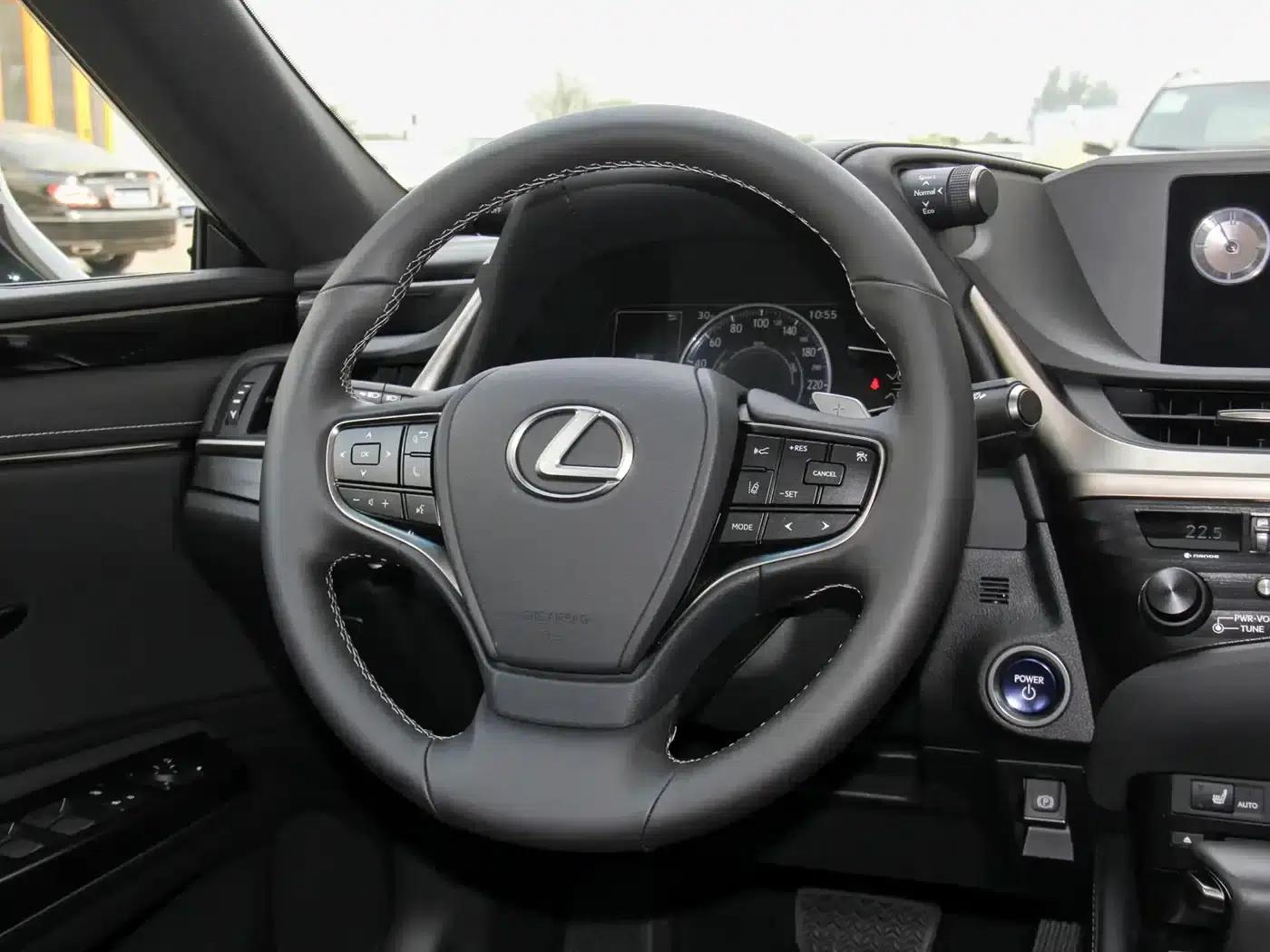 Lexus ES 2018 300h Premium Edition (China V emission standard) — миниатюра 8