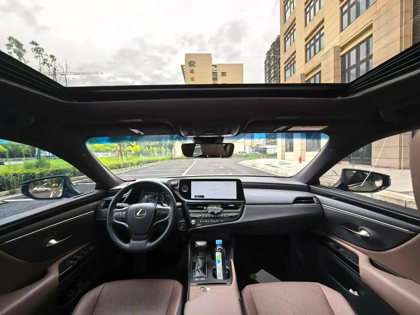Lexus ES 2023 200 Premium Edition — миниатюра 14