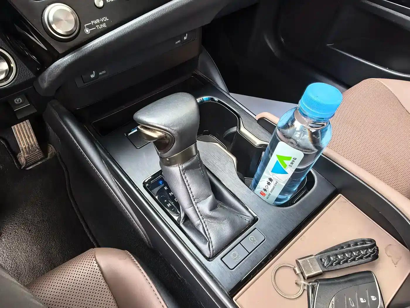Lexus ES 2023 200 Premium Edition — миниатюра 20