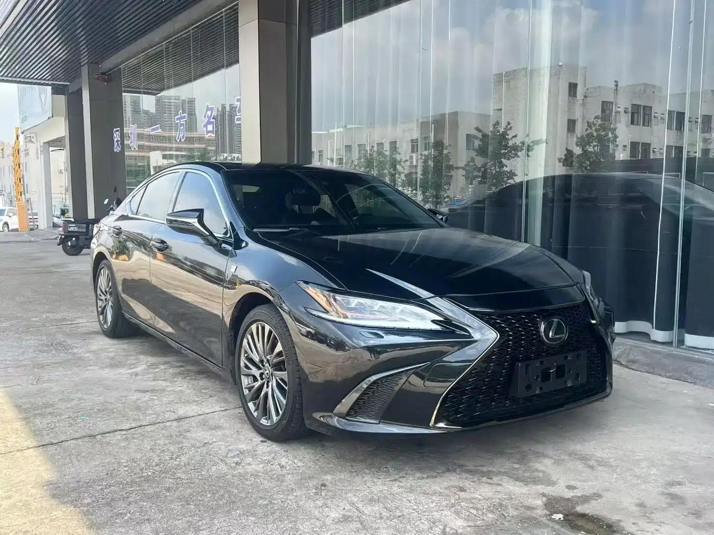 Lexus ES 2018 260 F SPORT (China V emission standard) — миниатюра 3