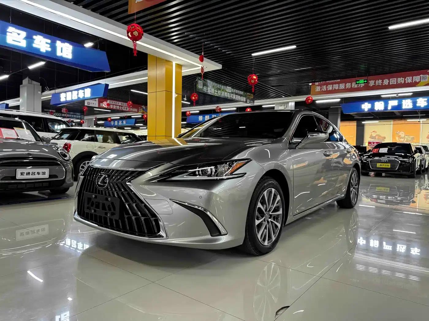 Lexus ES 2021 Model 200 Premium Edition — миниатюра 1