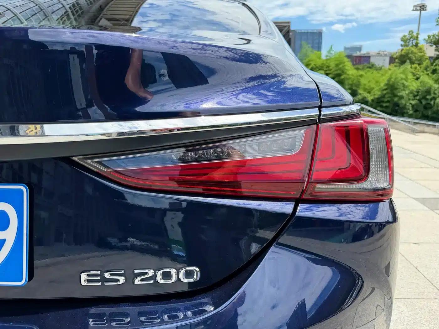 Lexus ES 2022 200 Premium Edition — миниатюра 11