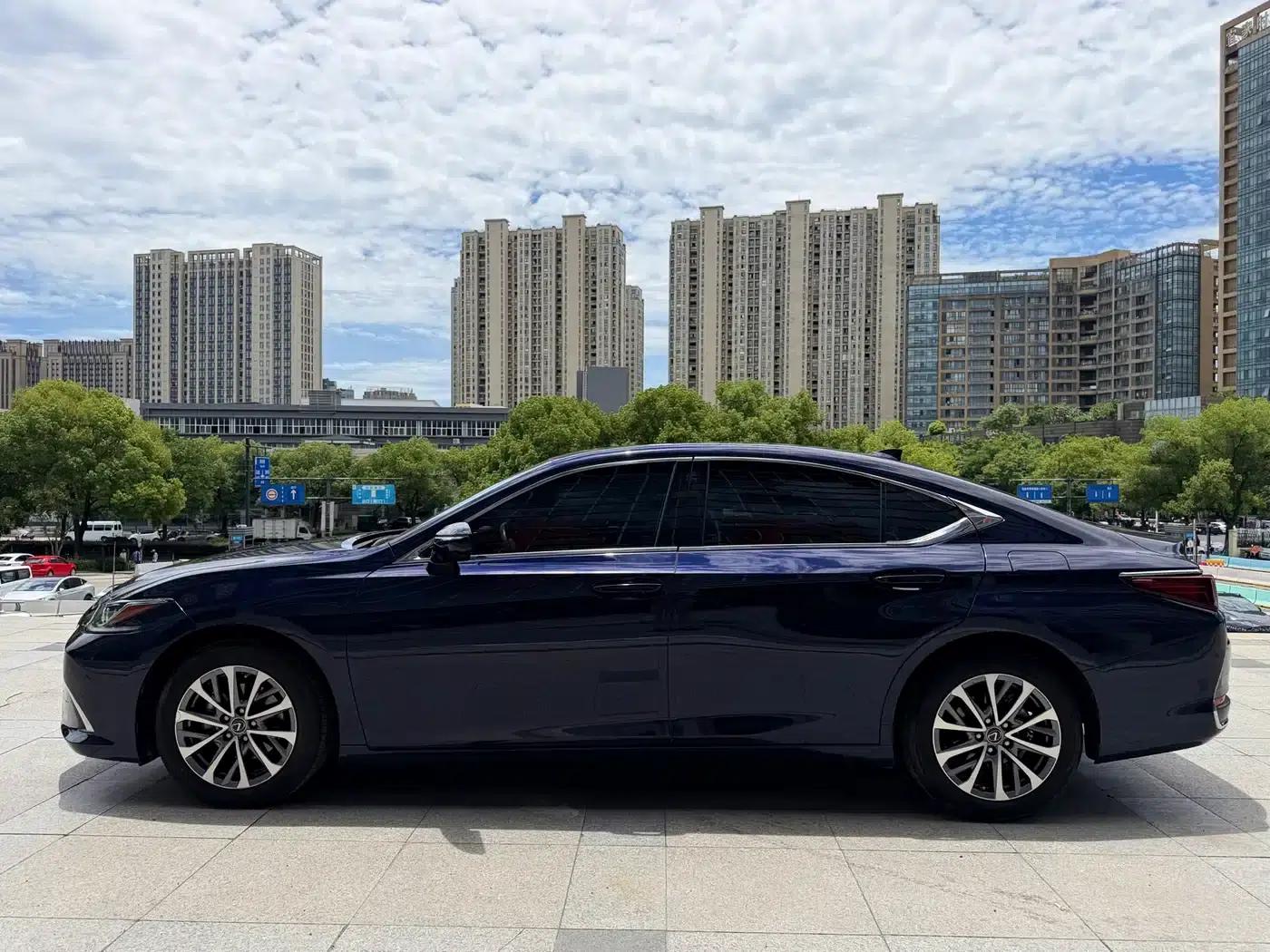 Lexus ES 2022 200 Premium Edition — миниатюра 4