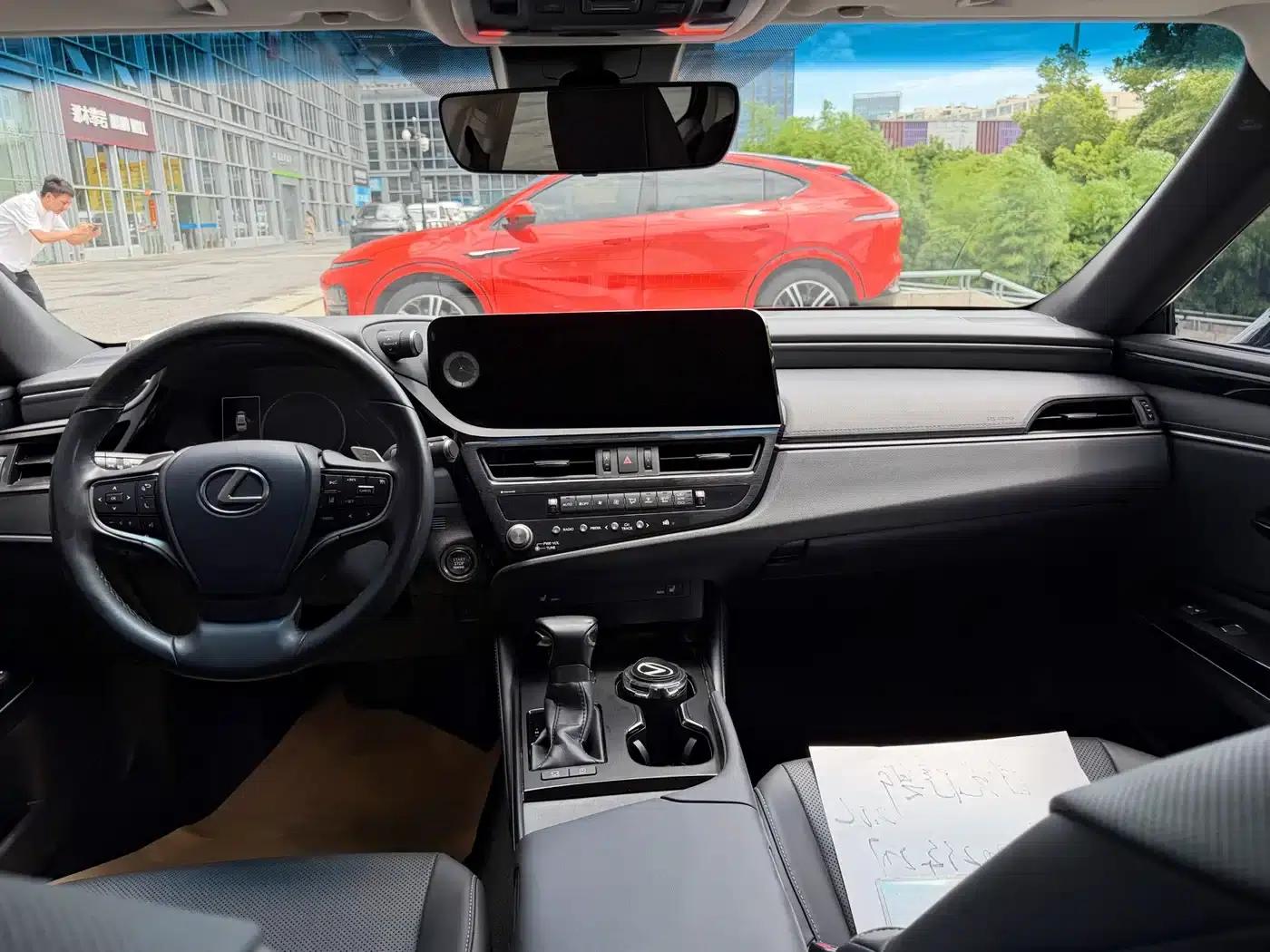Lexus ES 2022 200 Premium Edition — миниатюра 10
