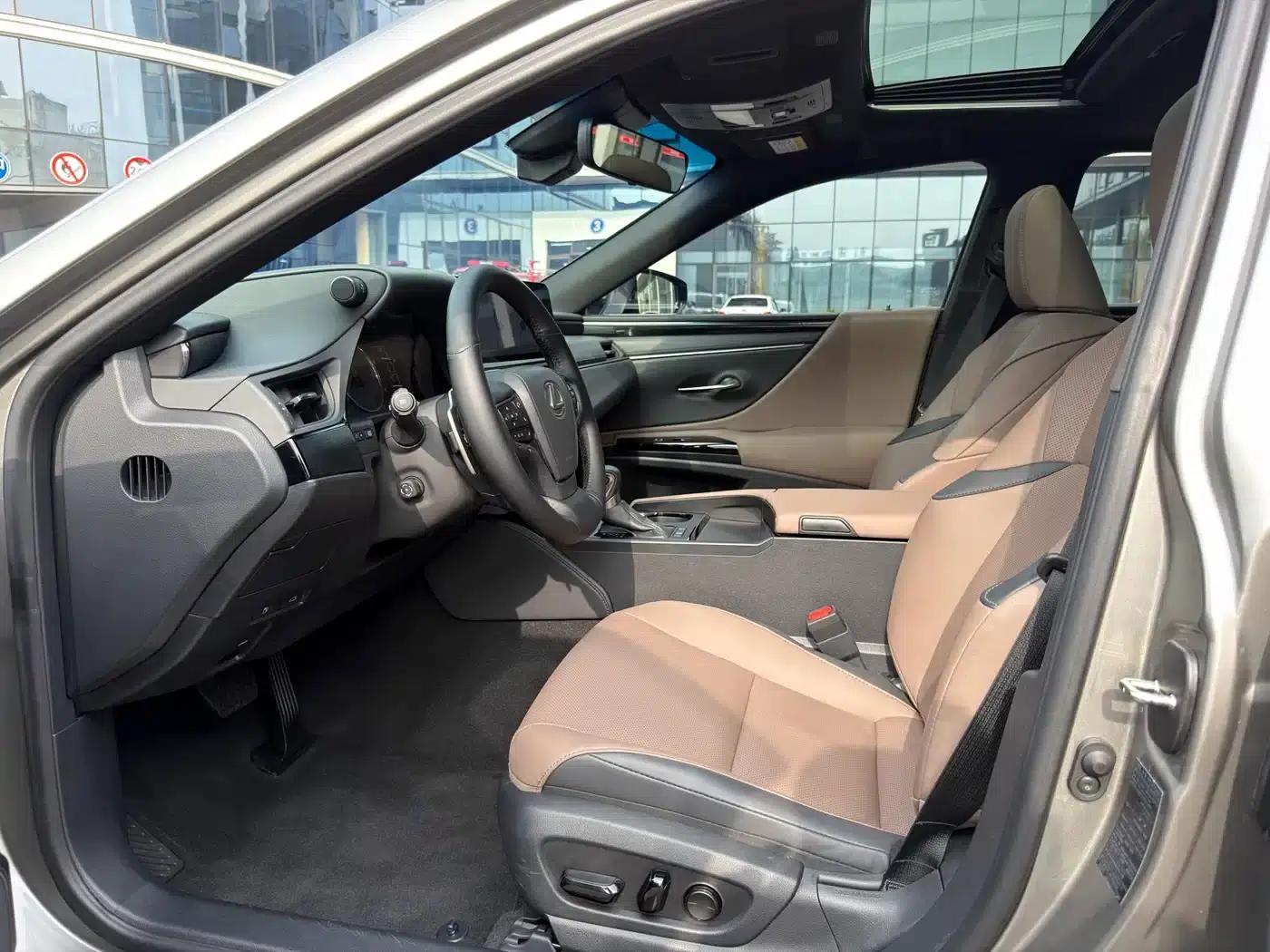 Lexus ES 2023 200 Premium Edition — миниатюра 4