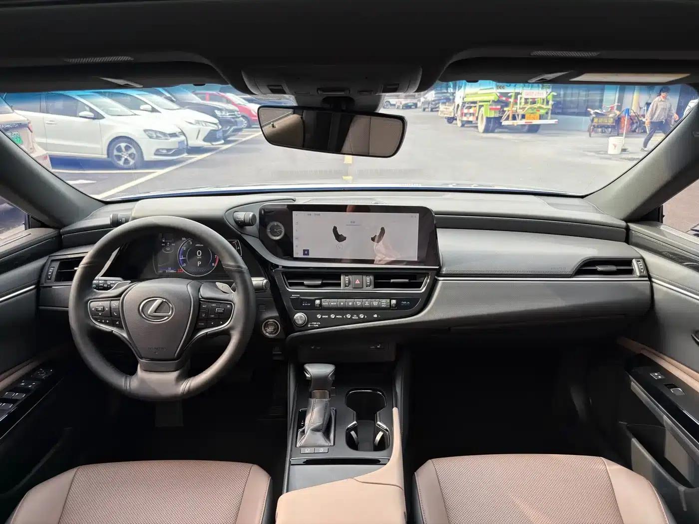 Lexus ES 2023 200 Premium Edition — миниатюра 6
