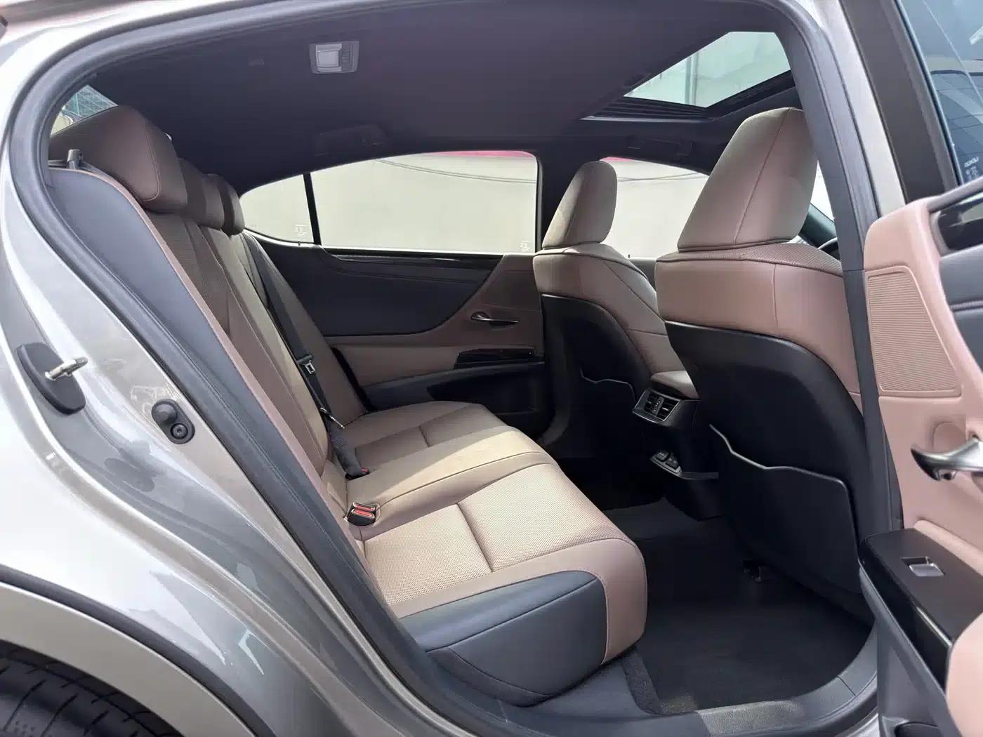 Lexus ES 2023 200 Premium Edition — миниатюра 9