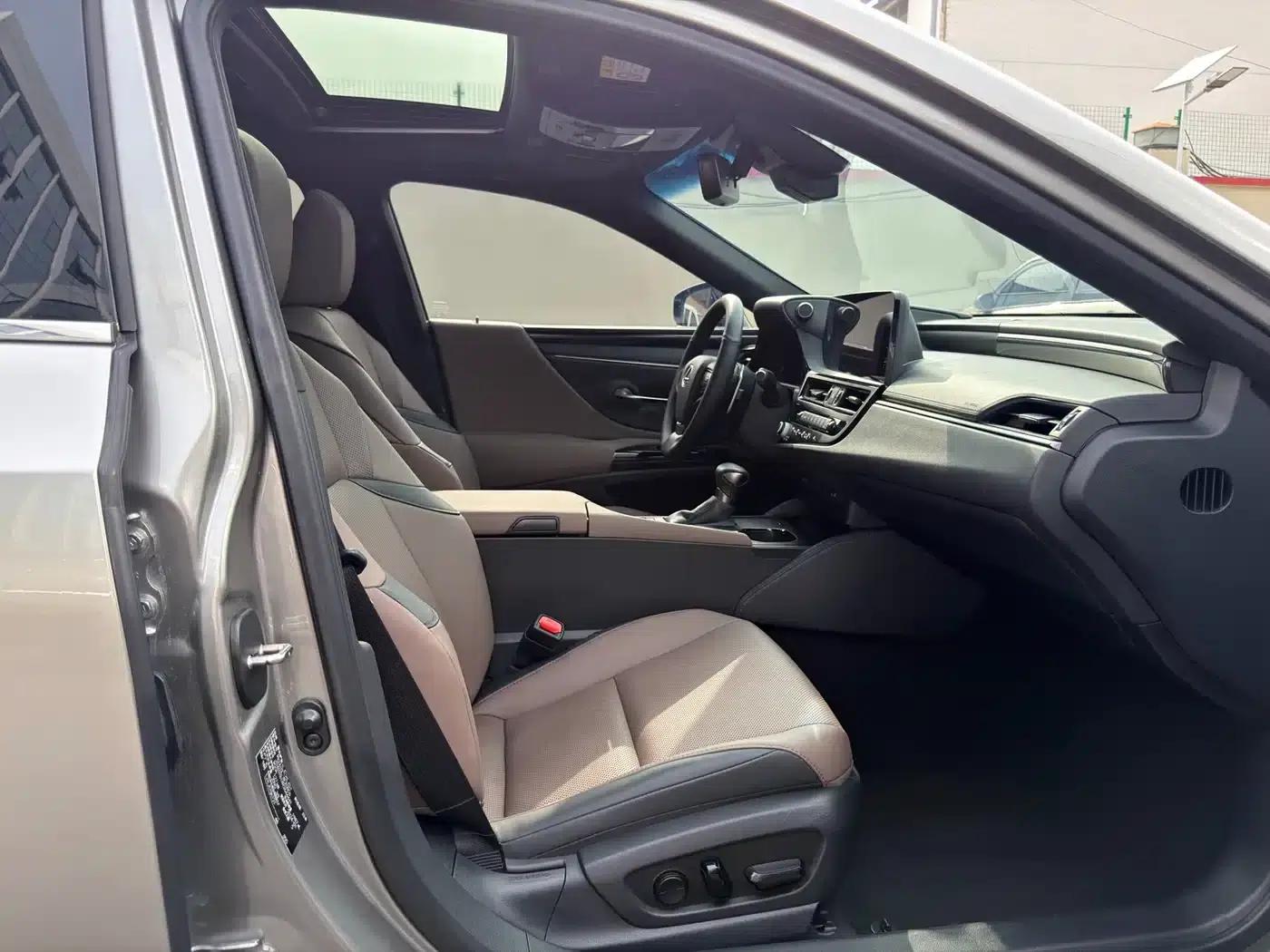 Lexus ES 2023 200 Premium Edition — миниатюра 10
