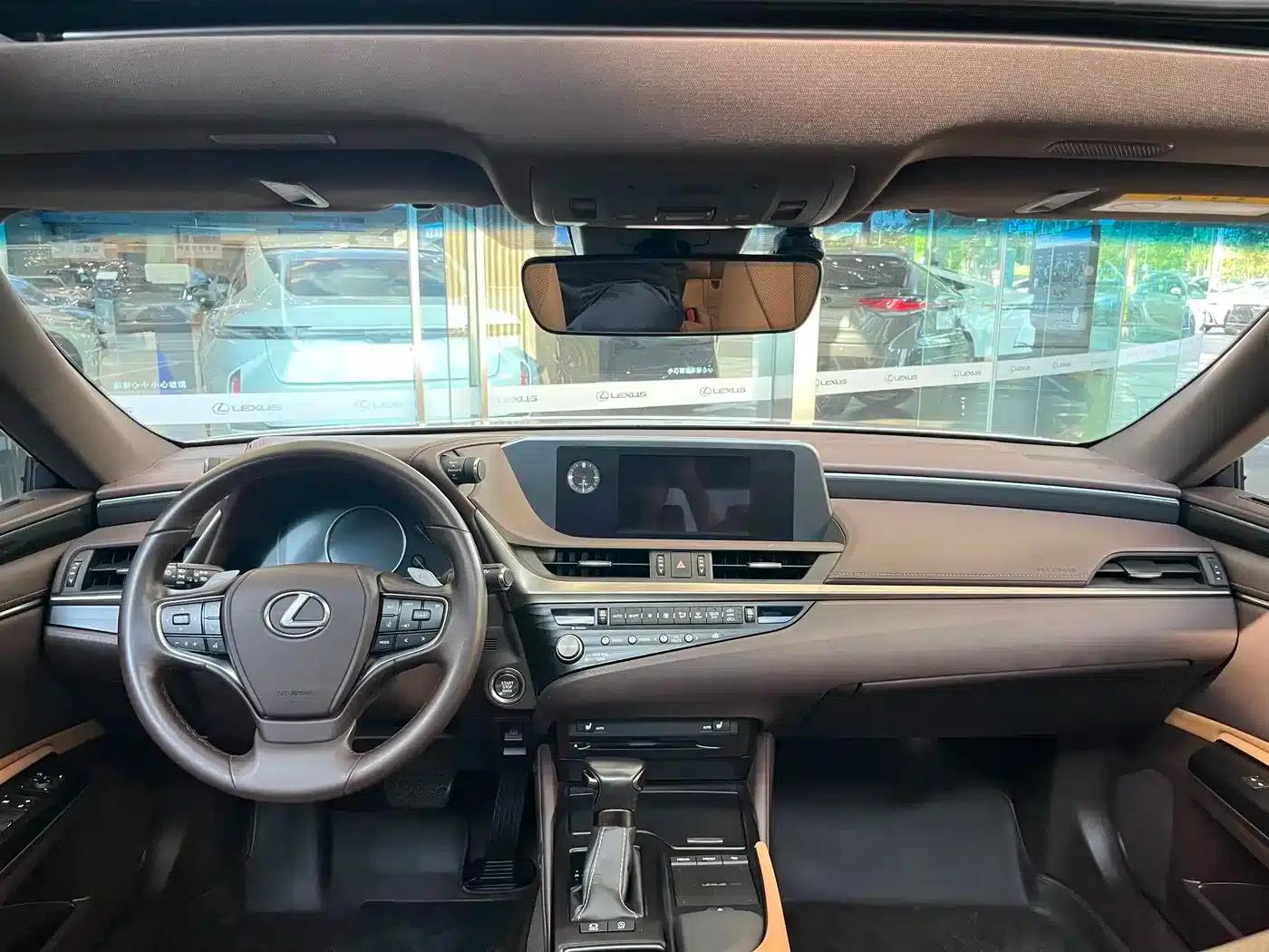 Lexus ES 2020 200 Excellence Edition — миниатюра 3