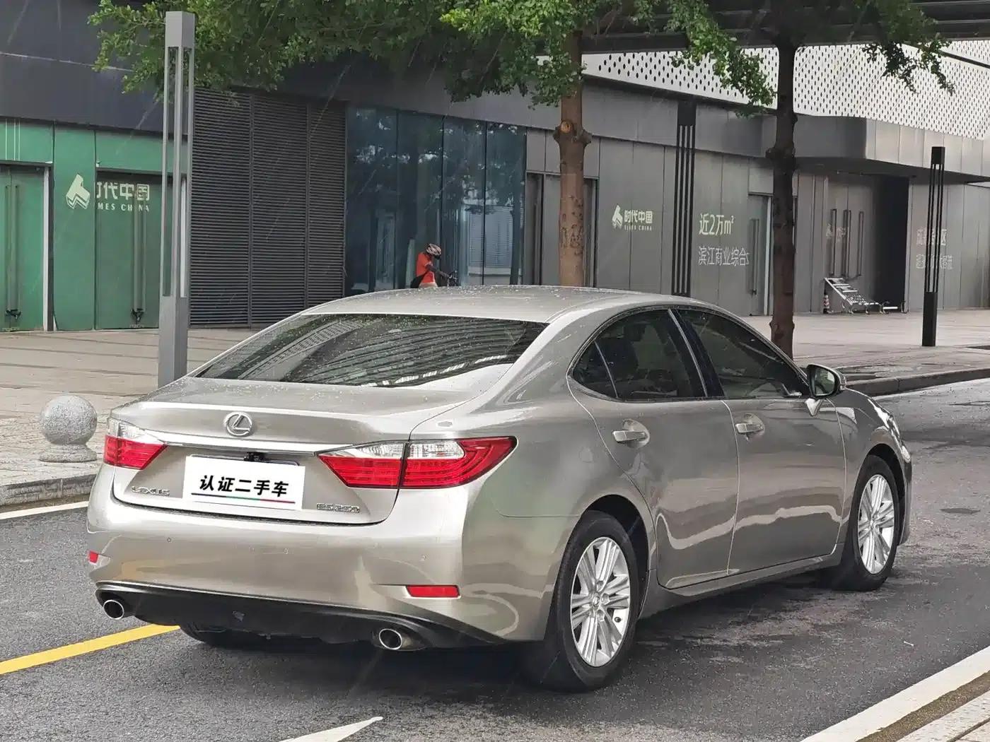 Lexus ES 2014 250 Elite Edition — миниатюра 3