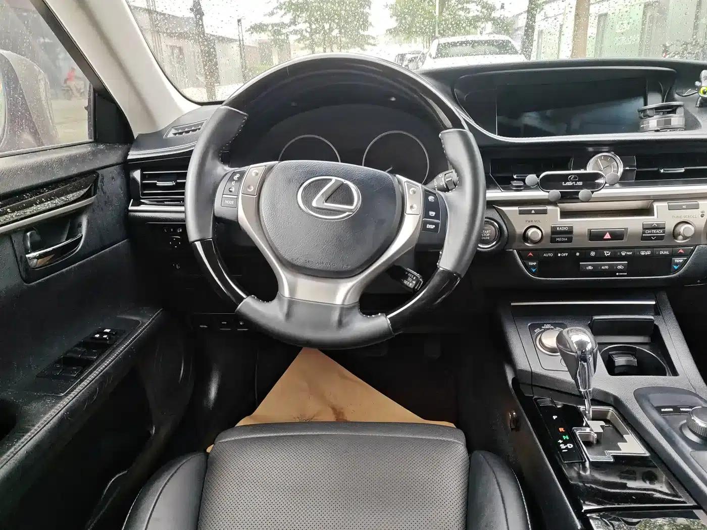 Lexus ES 2014 250 Elite Edition — миниатюра 9
