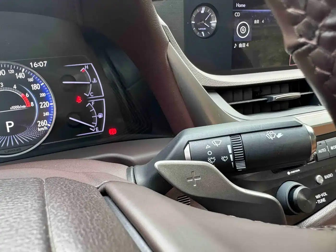 Lexus ES 2018 300h Premium Edition (China V emission standard) — миниатюра 12