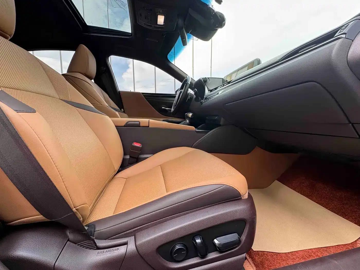Lexus ES 2018 300h Premium Edition (China V emission standard) — миниатюра 5