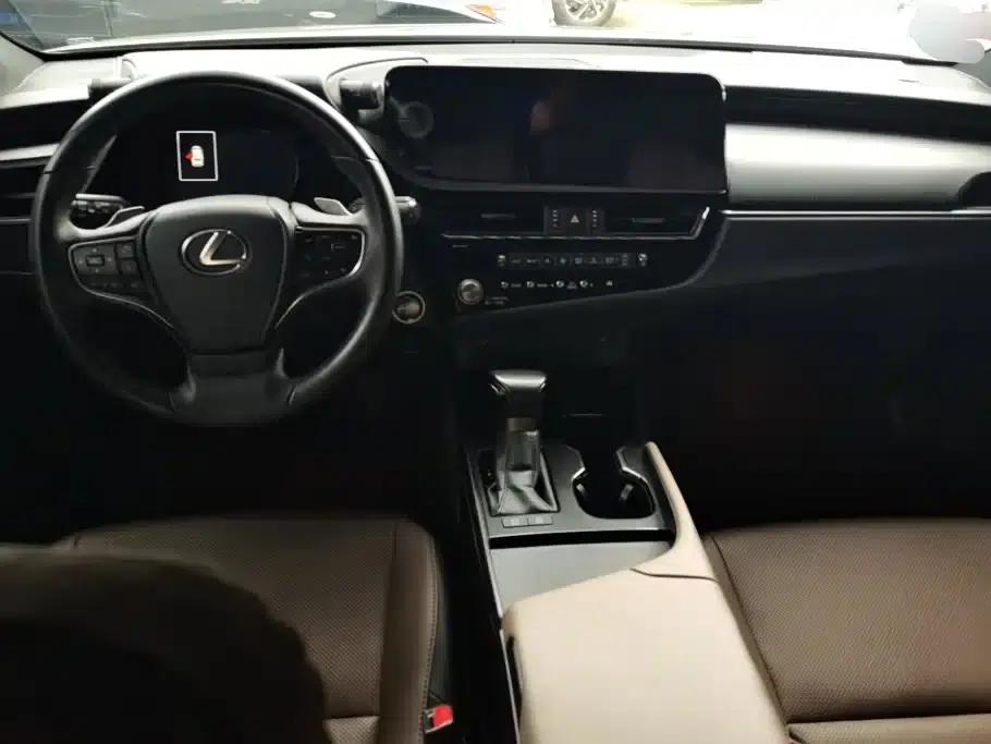 Lexus ES 2023 200 Premium Edition — миниатюра 12